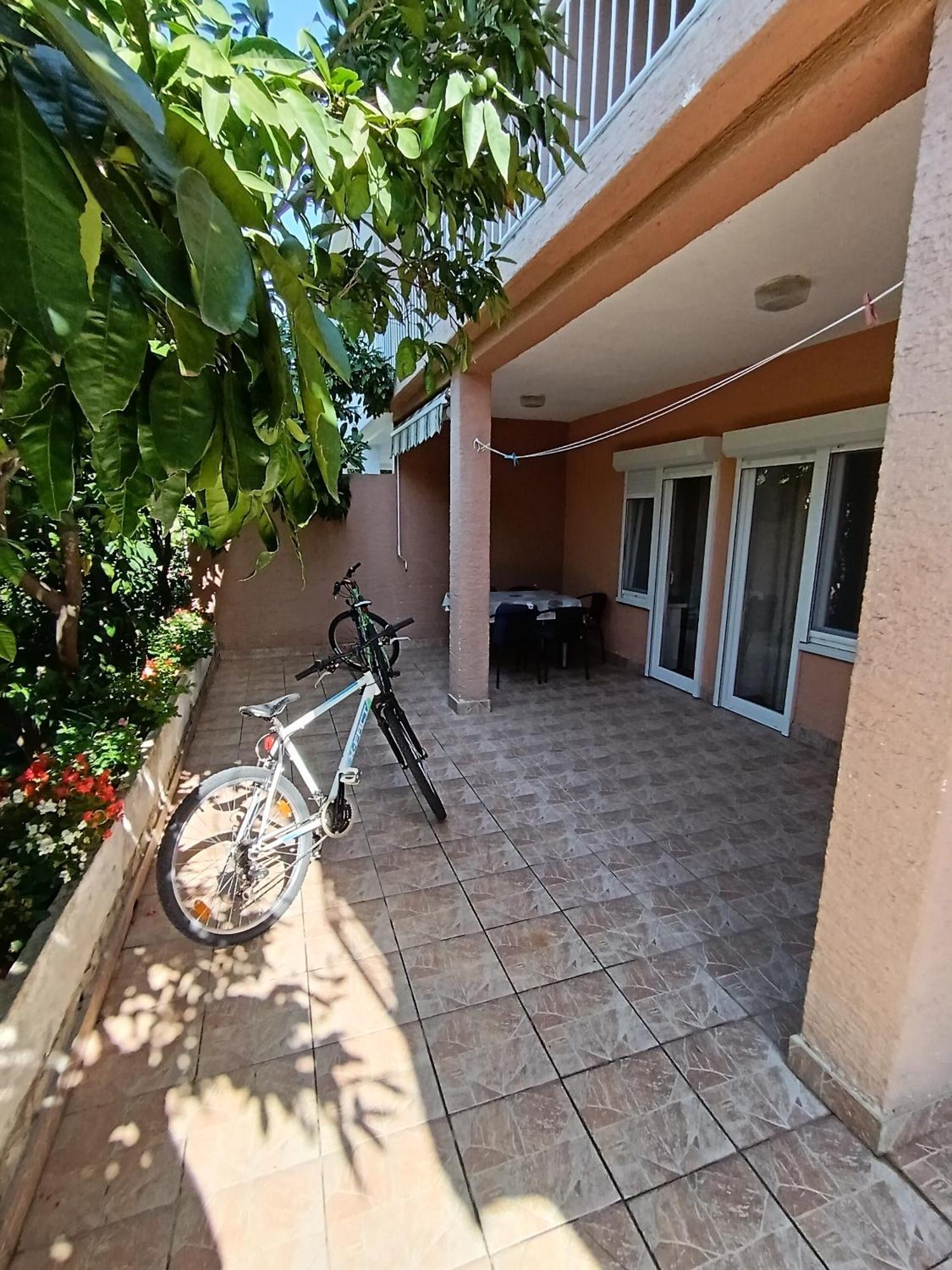 Apartments Lana Starigrad Paklenica Habitación foto